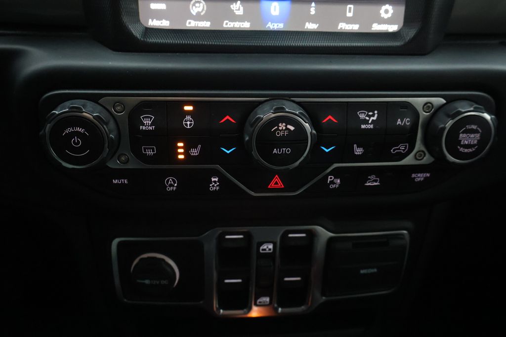 Thumbnail: 2020 Jeep Gladiator - 23