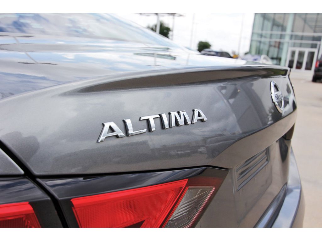 2020 Nissan Altima 2.5 SR Gray at Monument Chevrolet