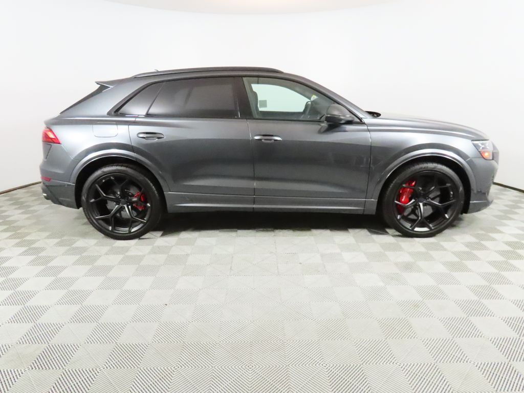 Thumbnail: 2026 Audi RS Q8 - 6