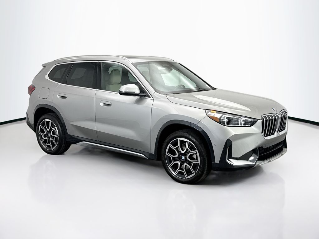 Thumbnail: 2025 BMW X1 - 3