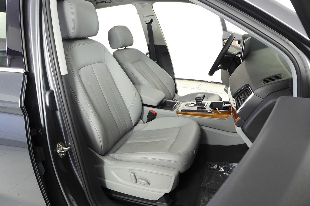 Thumbnail: 2022 Audi Q5 - 19