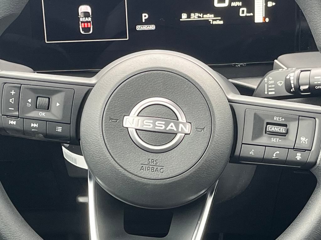 2025 Nissan Kicks S photo