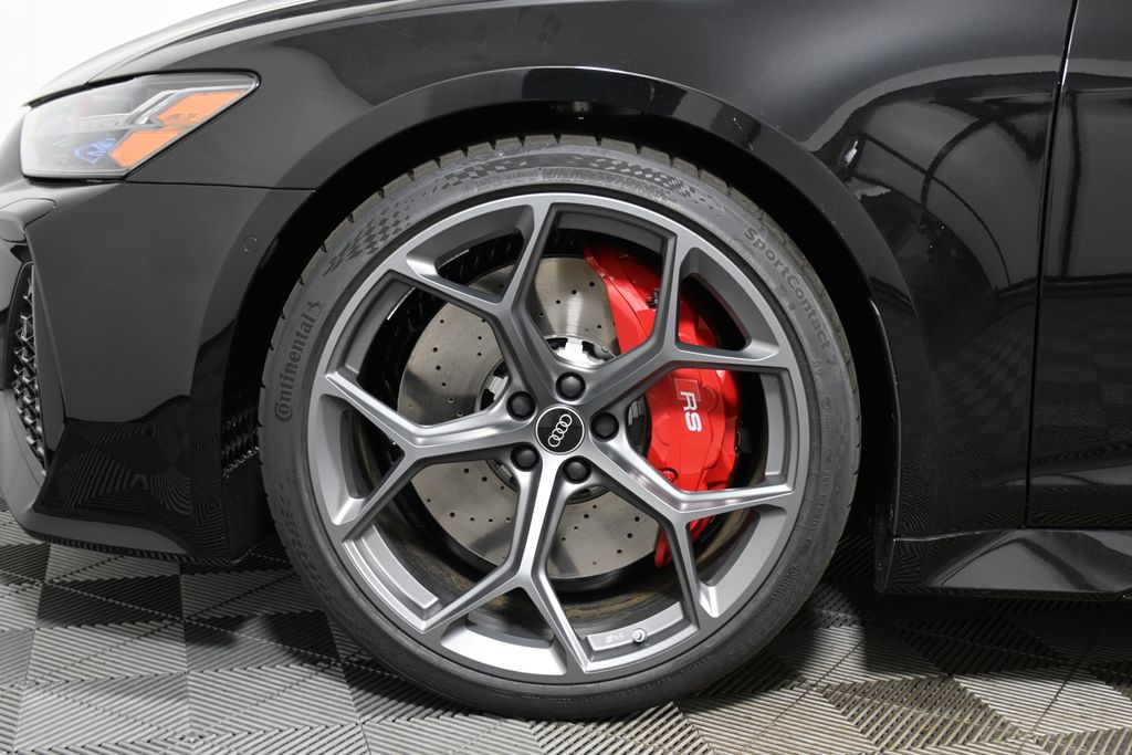 Thumbnail: 2026 Audi RS 6 - 11