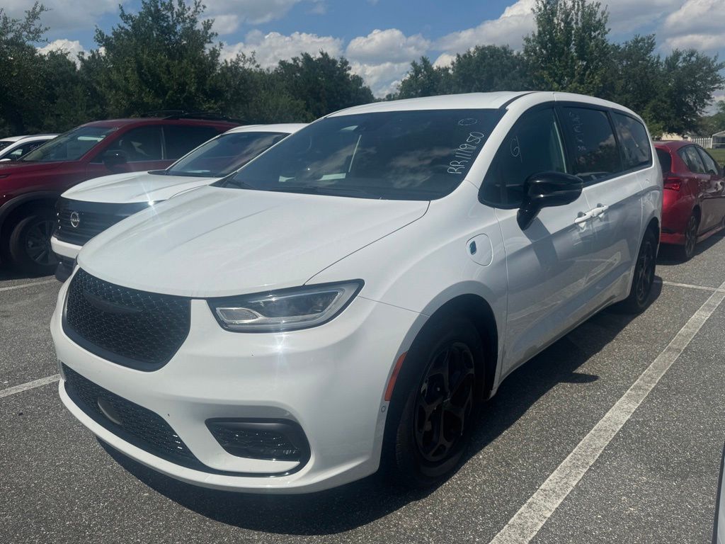 Bright White Clearcoat 2024 Chrysler Pacifica Hybrid S Appearance FWD Minivan Front-Wheel Drive Continuously Variable Transmission