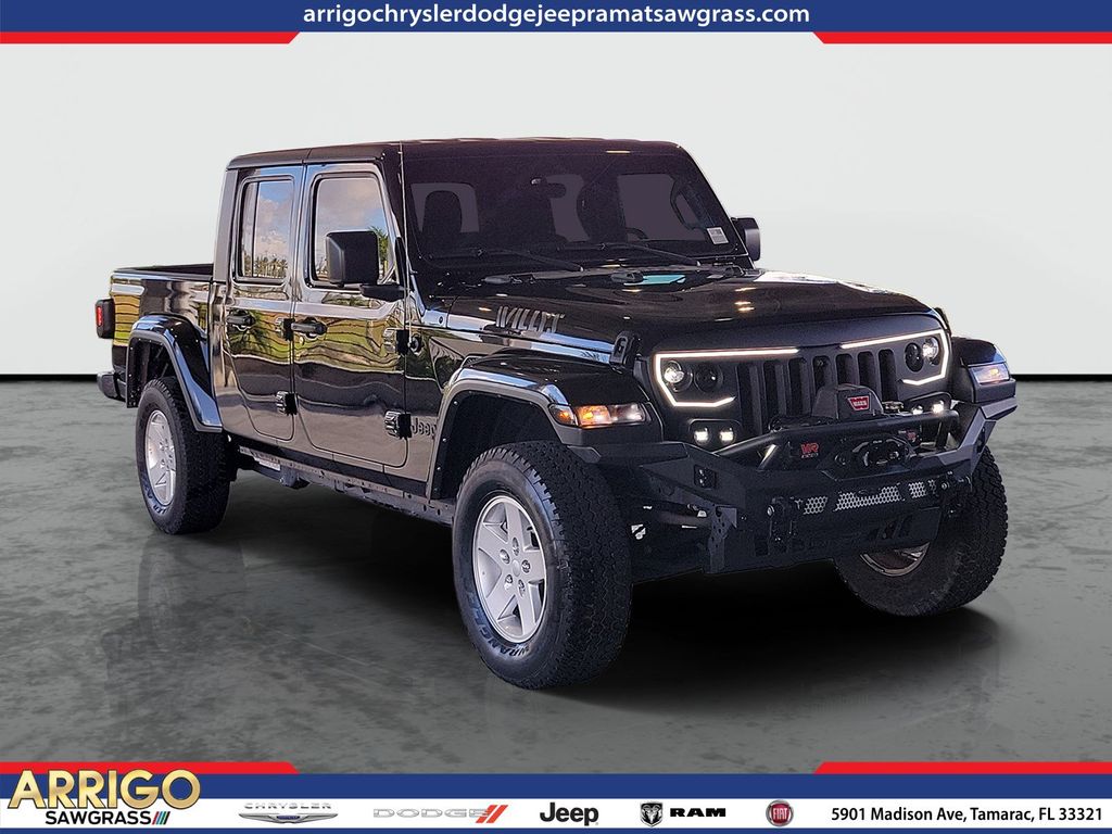 Black Clearcoat 2023 Jeep Gladiator Pickup Truck Four-Wheel Drive 8-Speed Automatic