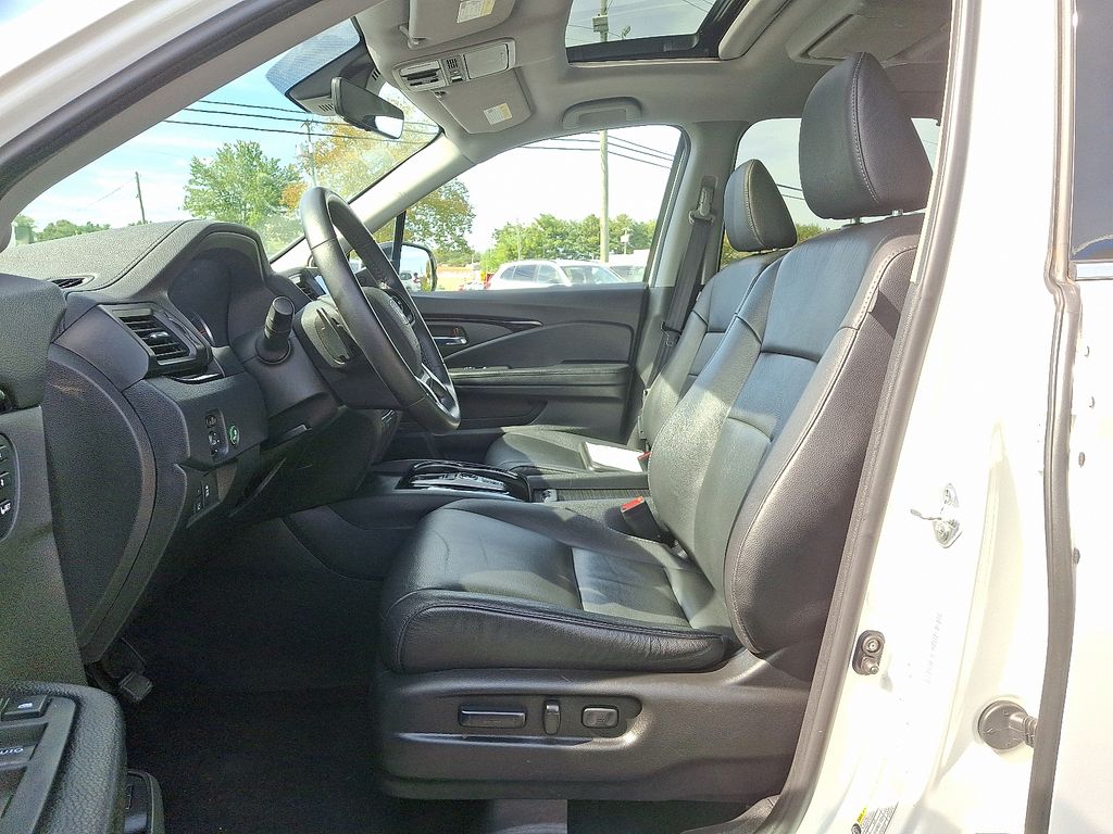 Thumbnail: 2022 Honda Pilot - 16
