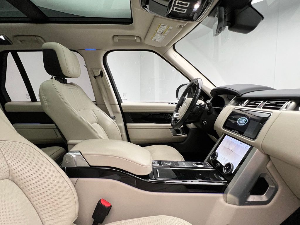 Thumbnail: 2021 Land Rover Range Rover - 6