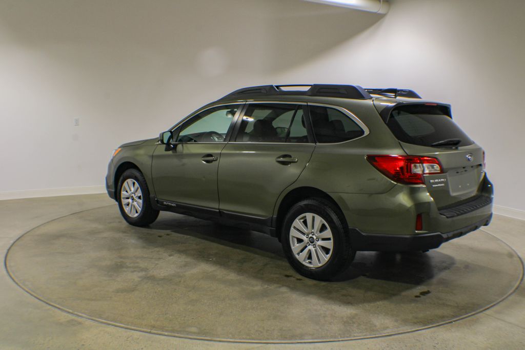 Used 2016 Green Subaru 2.5i Premium image 3