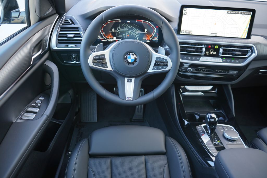 2025 BMW X4 xDrive30i 16