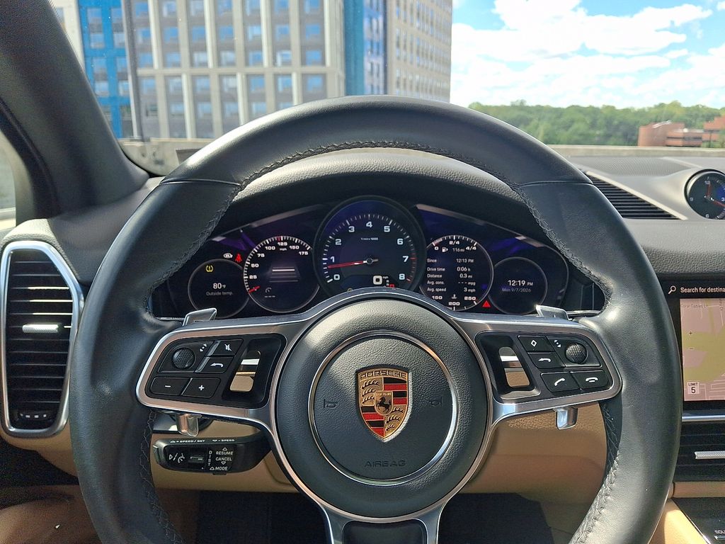 Thumbnail: 2023 Porsche Cayenne - 21