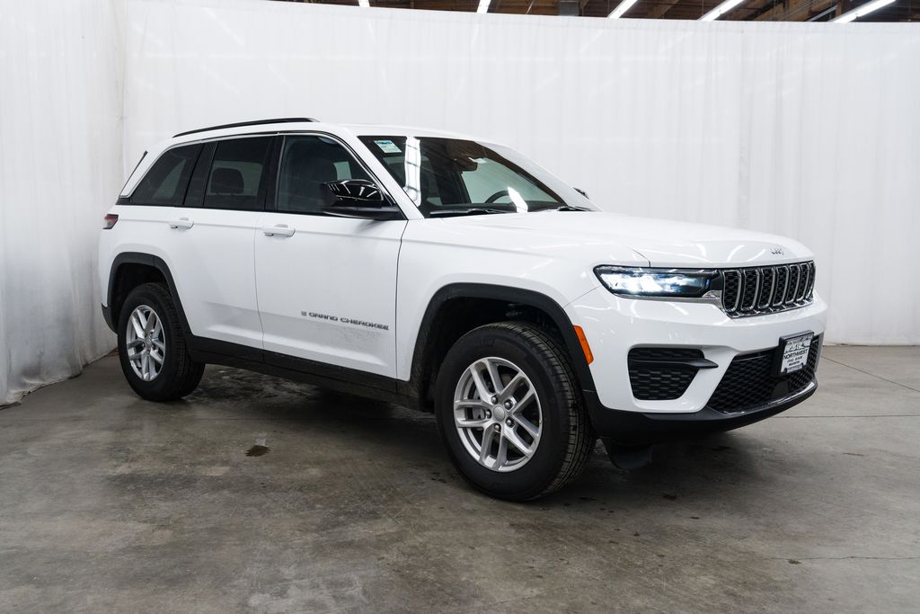 2025 Jeep Grand Cherokee Laredo X 4WD