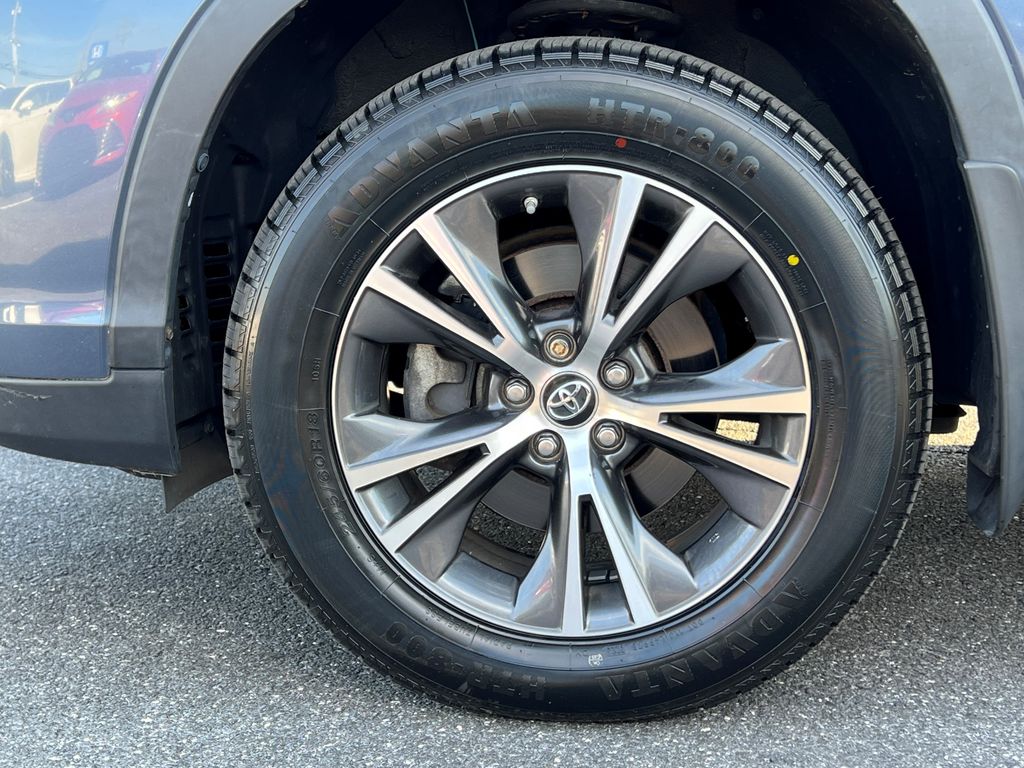 2018 Toyota Highlander LE
