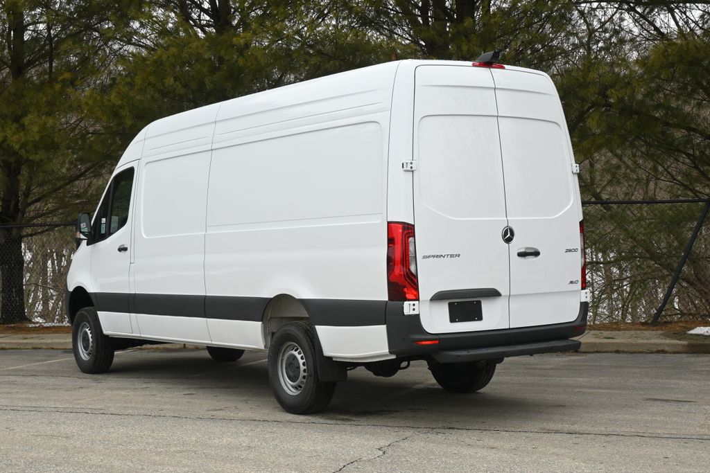 Thumbnail: 2026 Mercedes-Benz Sprinter - 4