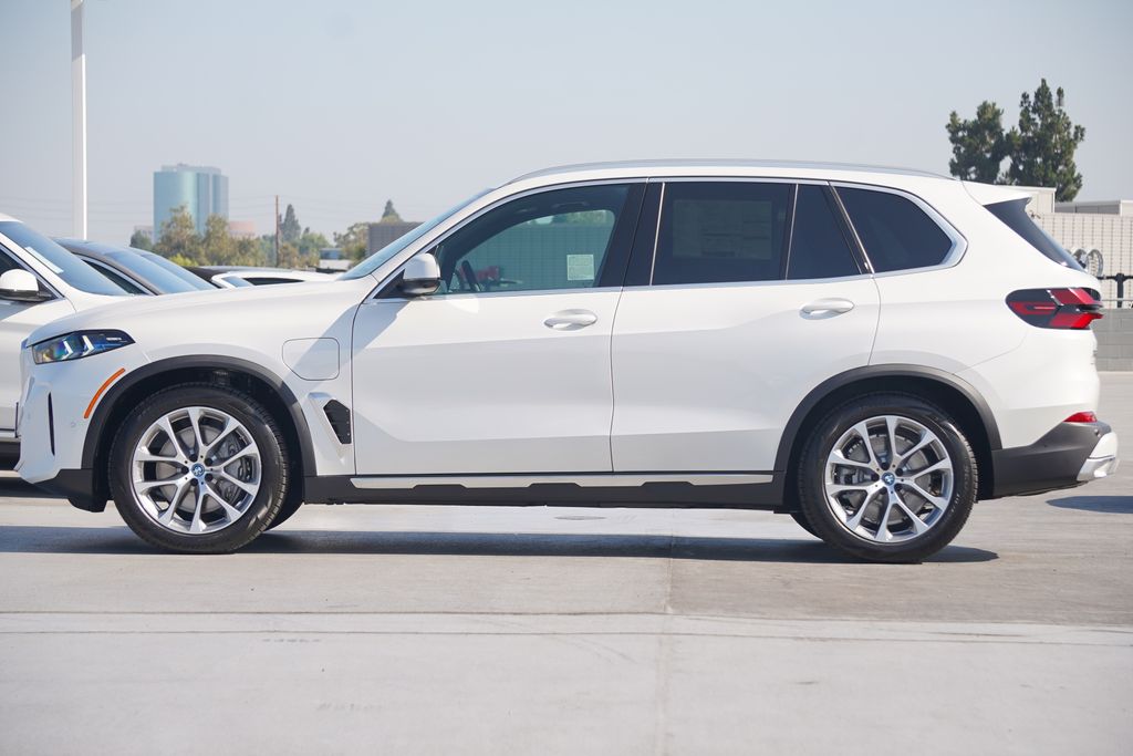 2025 BMW X5 xDrive50e 4