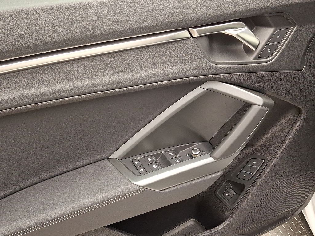2024 Audi Q3 Premium 11