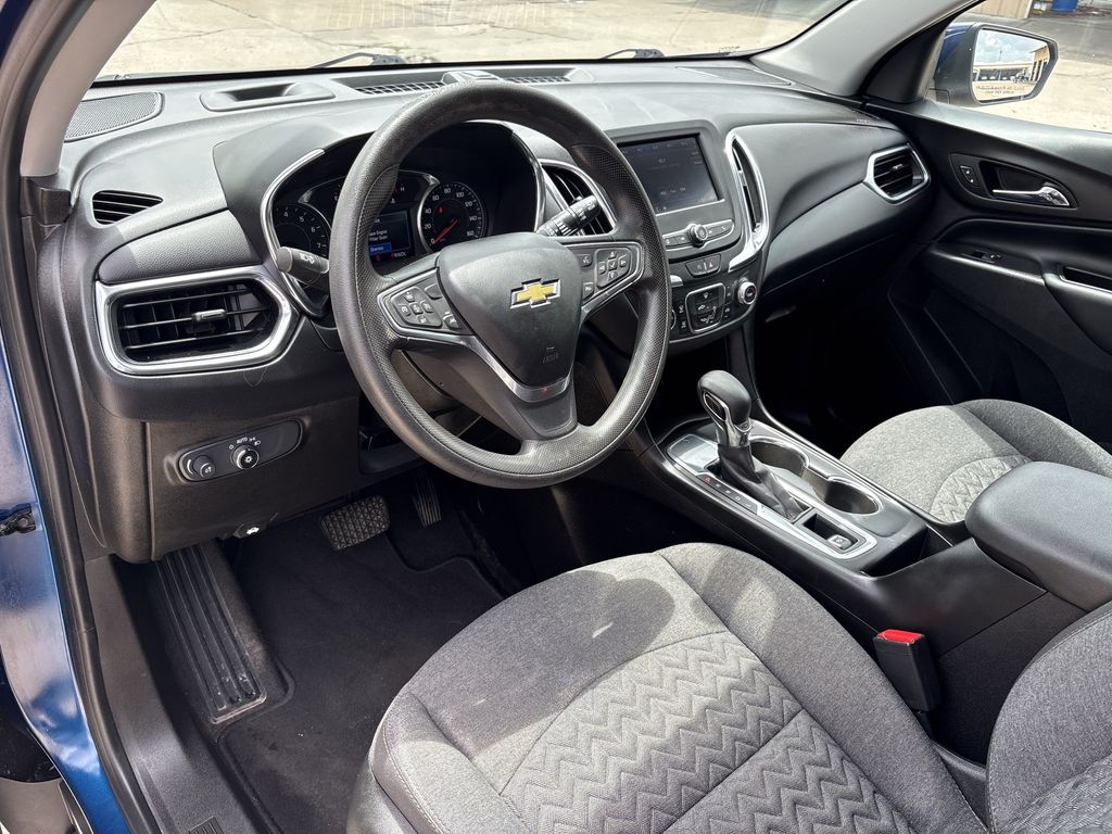 2022 Chevrolet Equinox LT Blue at AutoSavvy Houston Southwest