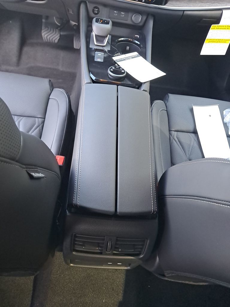 2026 Nissan Rogue Platinum White at South Hills Kia