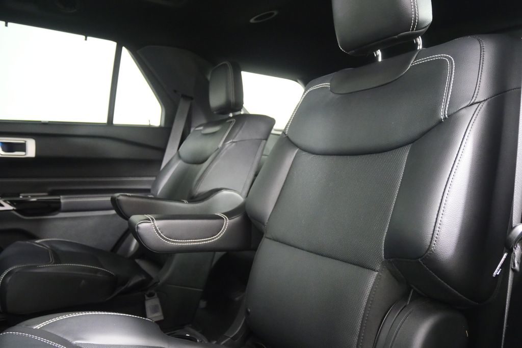 Thumbnail: 2021 Ford Explorer - 15