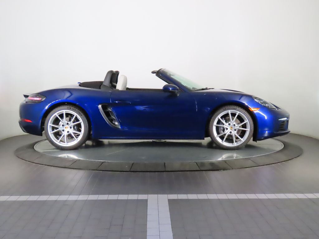 Thumbnail: 2025 Porsche 718 Boxster - 16