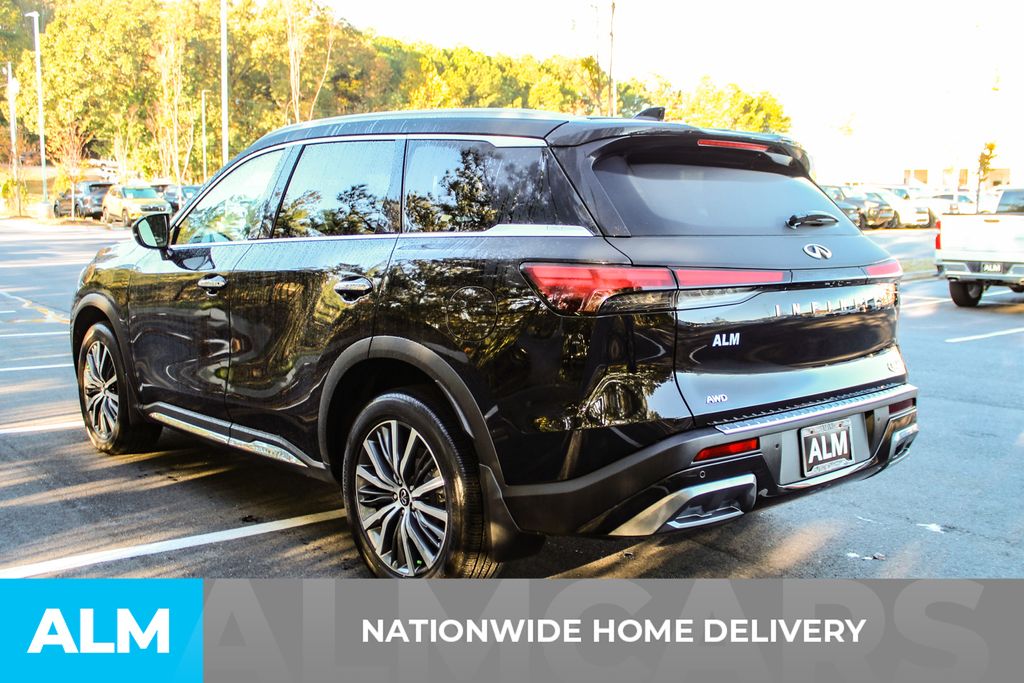 Used 2023 Black INFINITI Sensory image 5
