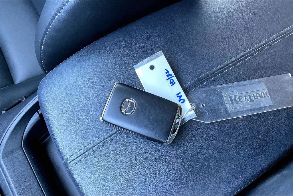 Used 2023 Mazda CX-30 2.5 S Preferred Package 4D Sport Utility