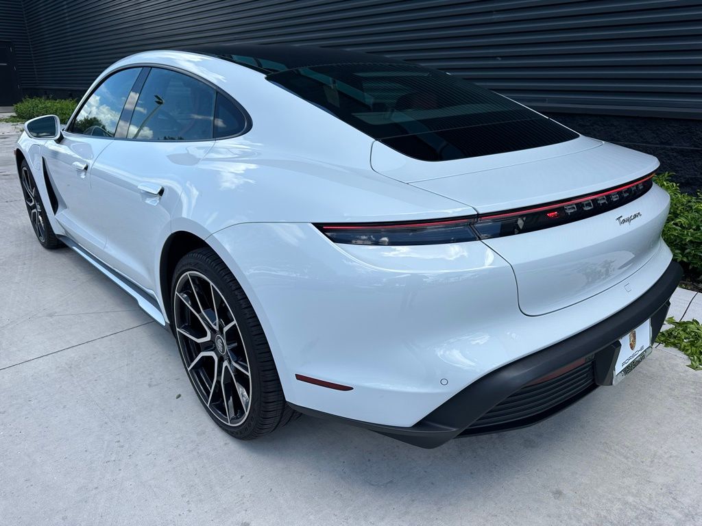 2023 Porsche Taycan  3
