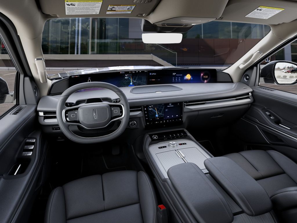 Thumbnail: 2027 Lincoln Navigator L - 9