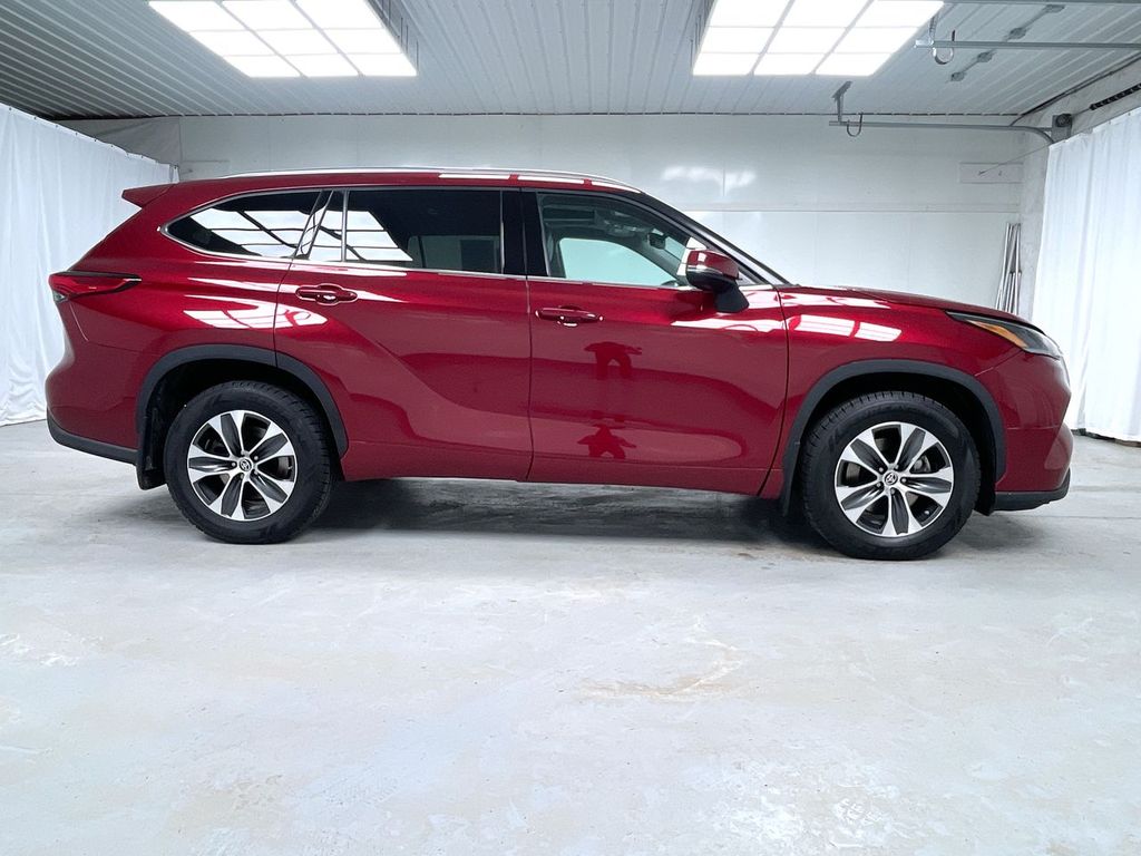 Certified 2021 Toyota Highlander XLE with VIN 5TDGZRBH8MS157421 for sale in Swanzey, NH