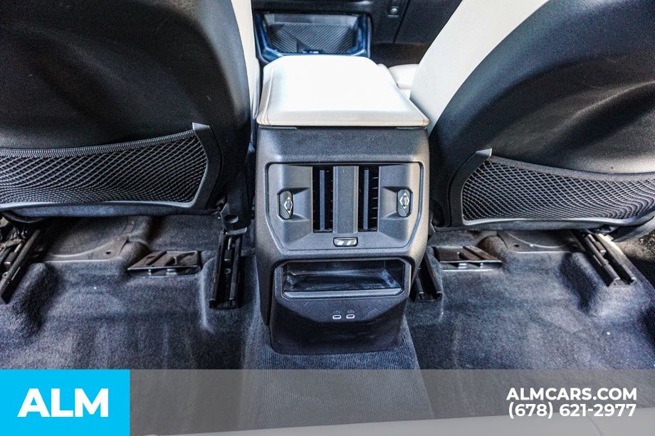 Used 2025 Gray BMW M50 xDrive image 32
