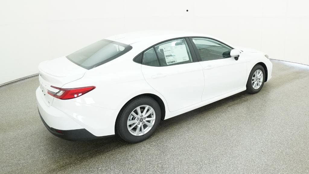 2025 Toyota Camry LE 11