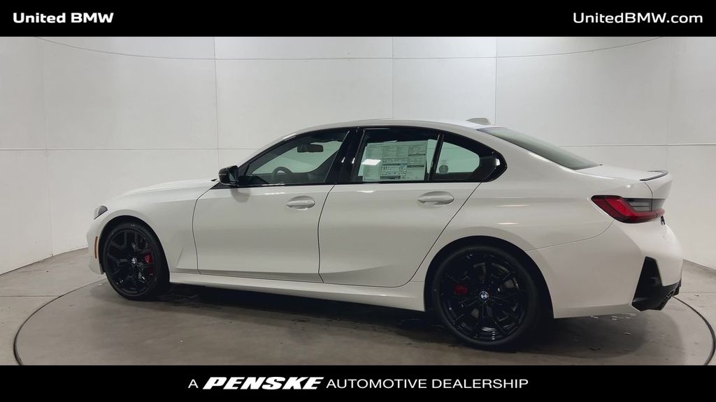 Thumbnail: 2025 BMW 3 Series - 6