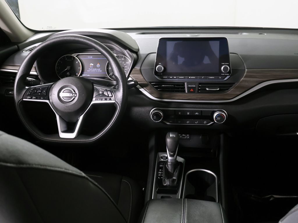 Used 2024 Red Nissan 2.5 SV image 27