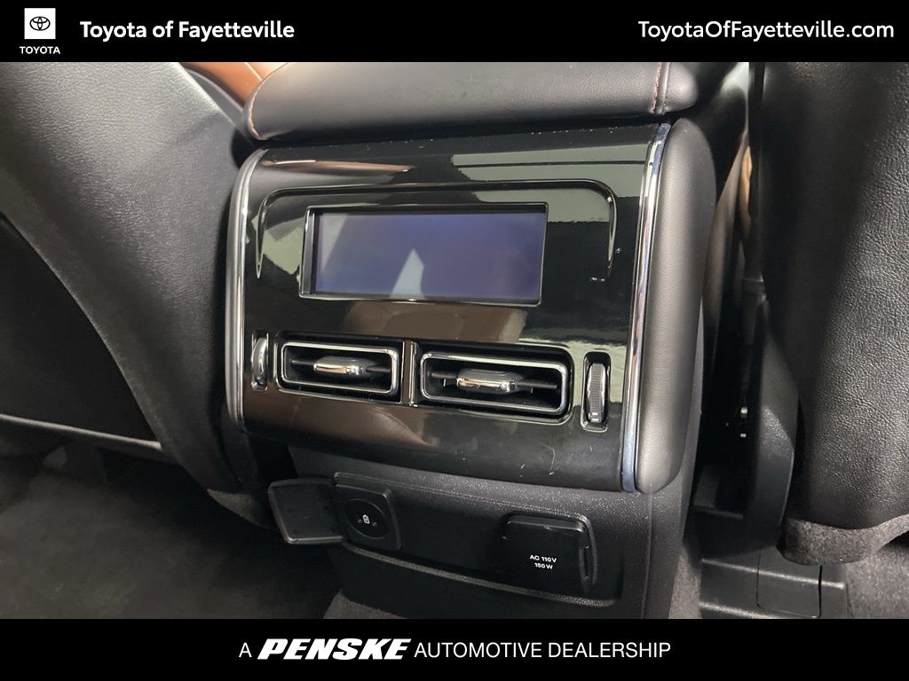 Thumbnail: 2023 Lincoln Aviator - 9