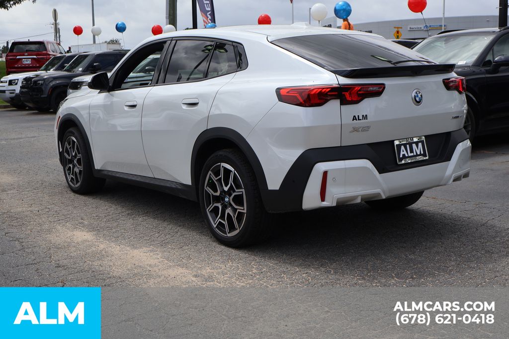 Used 2025 White BMW xDrive28i image 8