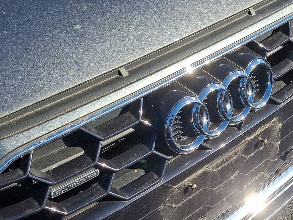 Thumbnail: 2020 Audi A4 - 3