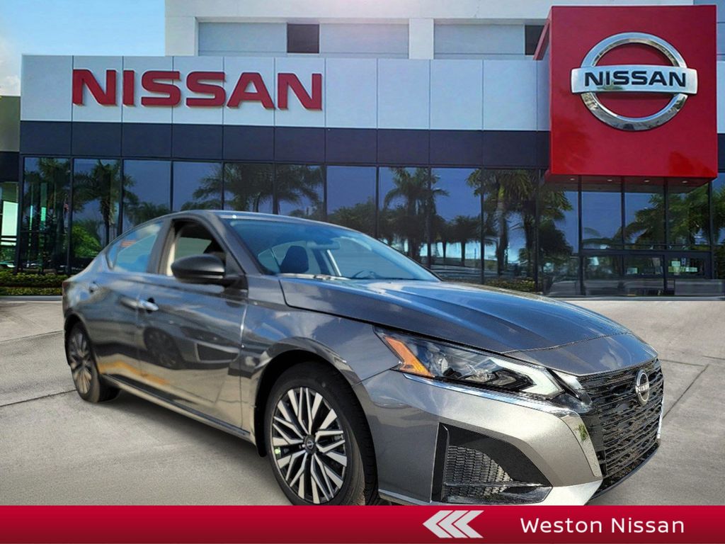 Gray (Gun Metallic) 2026 Nissan Altima Sedan Front-Wheel Drive Continuously Variable Transmission