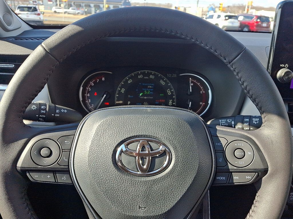 Thumbnail: 2025 Toyota RAV4 - 7