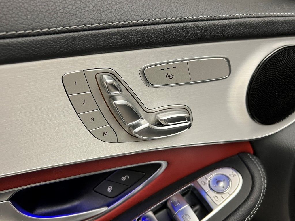 Thumbnail: 2022 Mercedes-Benz GLC - 24