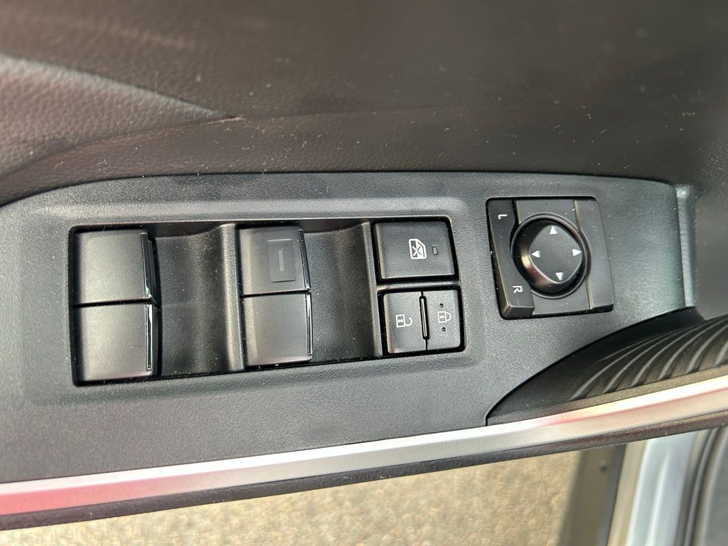 Thumbnail: 2024 Toyota RAV4 - 16