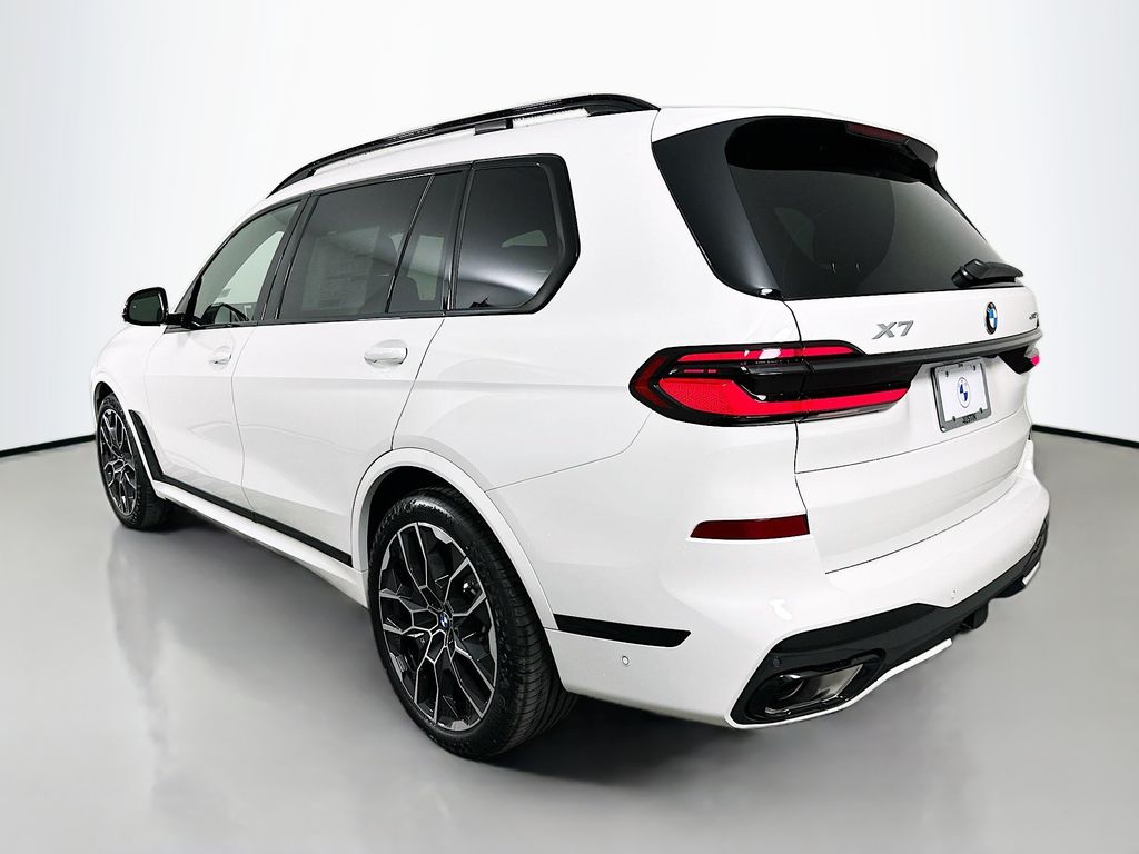 Thumbnail: 2026 BMW X7 - 7