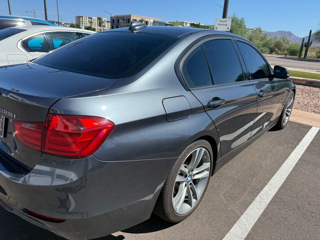 Thumbnail: 2014 BMW 3 Series - 4