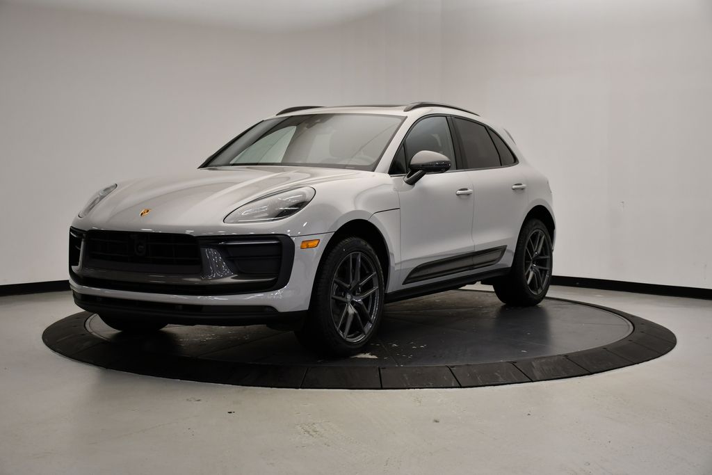 Thumbnail: 2026 Porsche Macan - 1