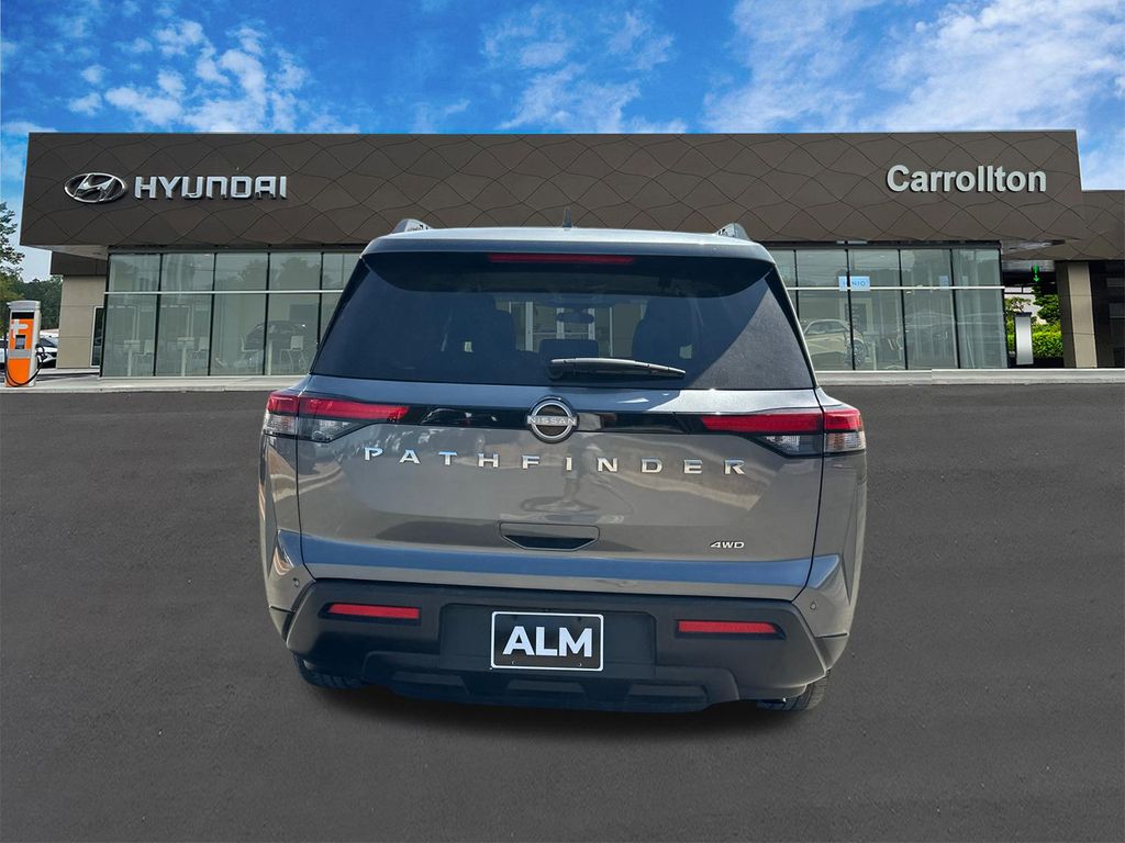 Used 2025 Gray Nissan SV image 6