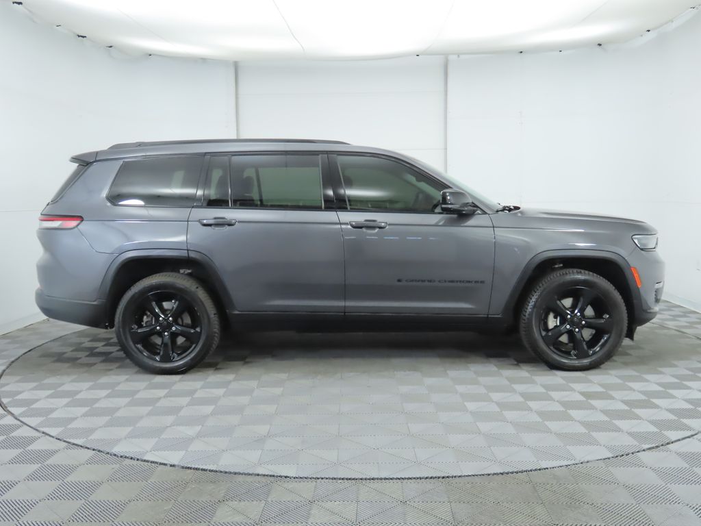 2023 Jeep Grand Cherokee L Limited Edition 4