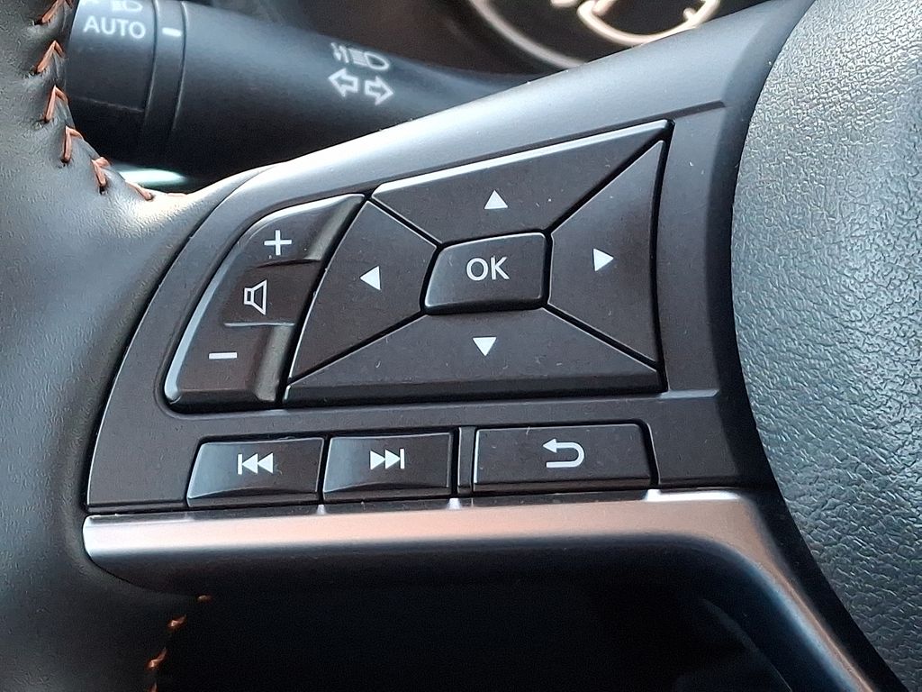 Thumbnail: 2025 Nissan Sentra - 21