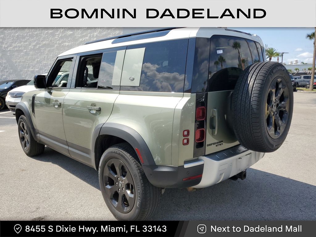 2020 Land Rover Defender 110 SE photo