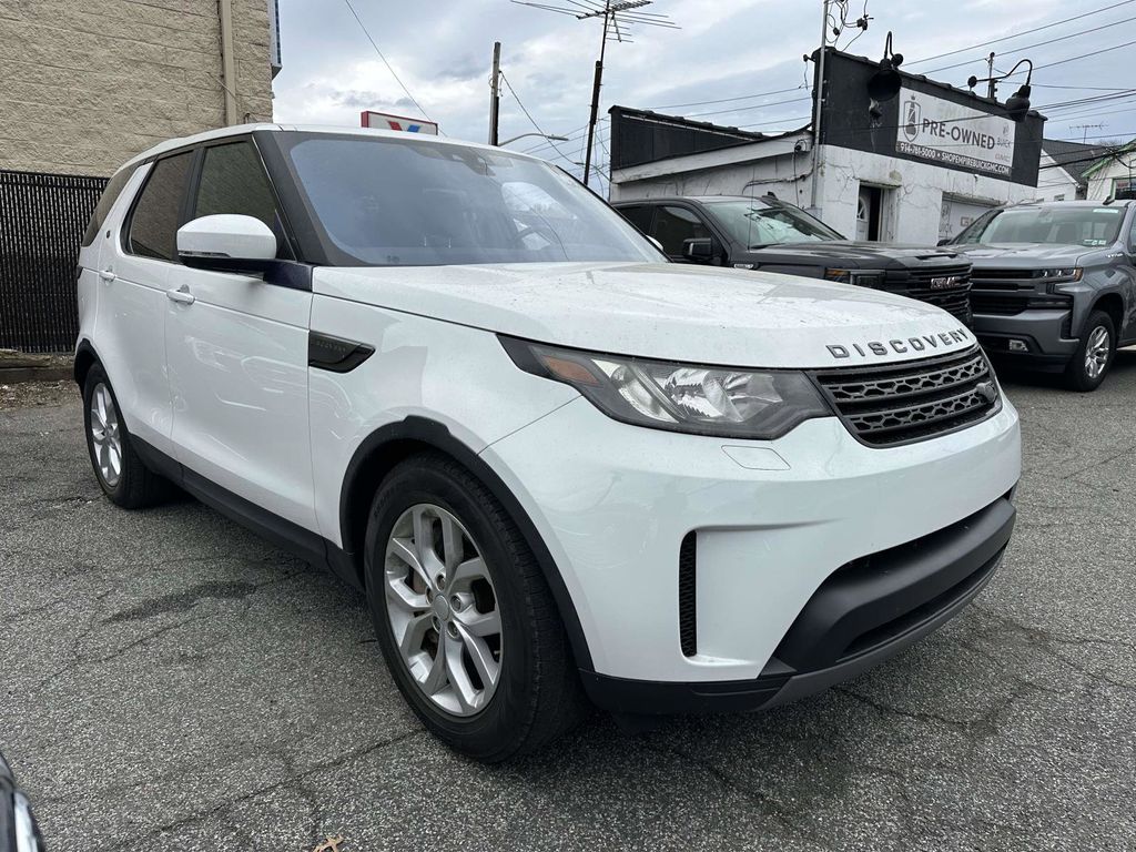 White 2018 Land Rover Discovery V6 SE AWD SUV / Crossover All-Wheel Drive 8-Speed Automatic