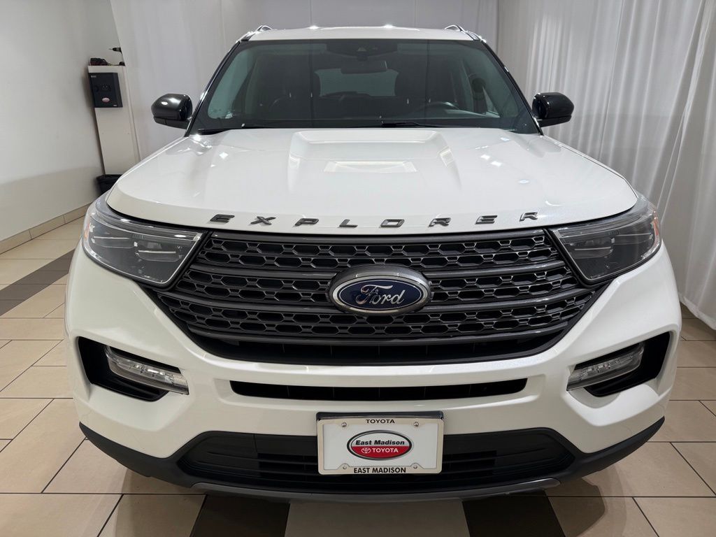 Thumbnail: 2022 Ford Explorer - 8