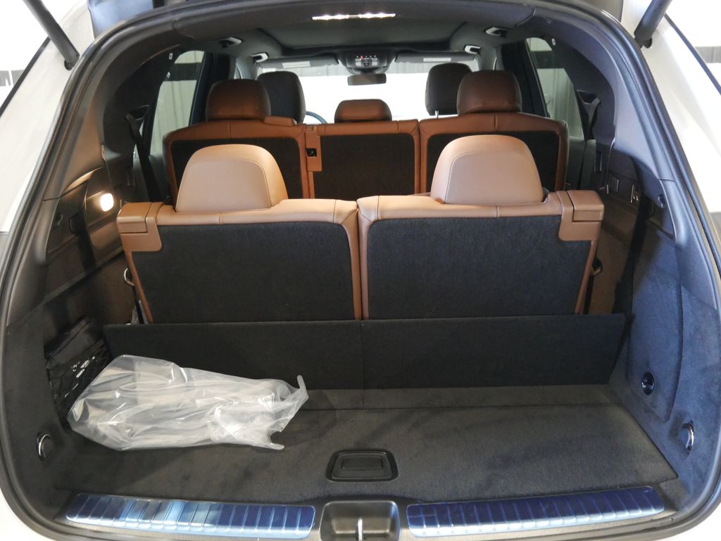 Thumbnail: 2026 Mercedes-Benz GLE - 25