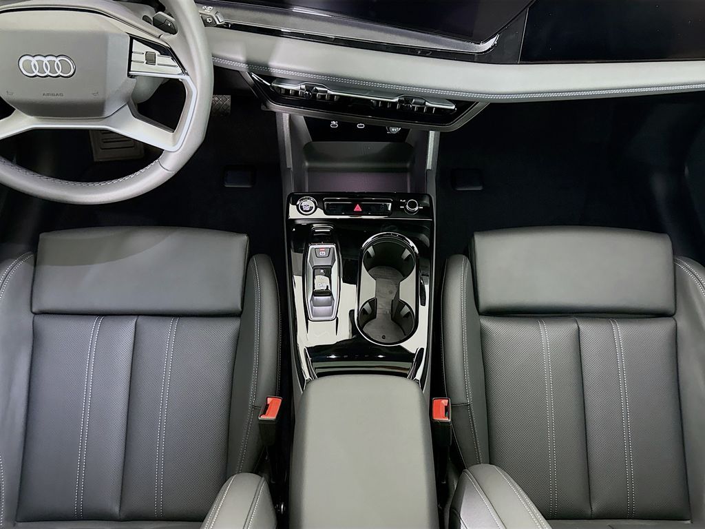 Thumbnail: 2027 Audi Q6 e-tron - 17